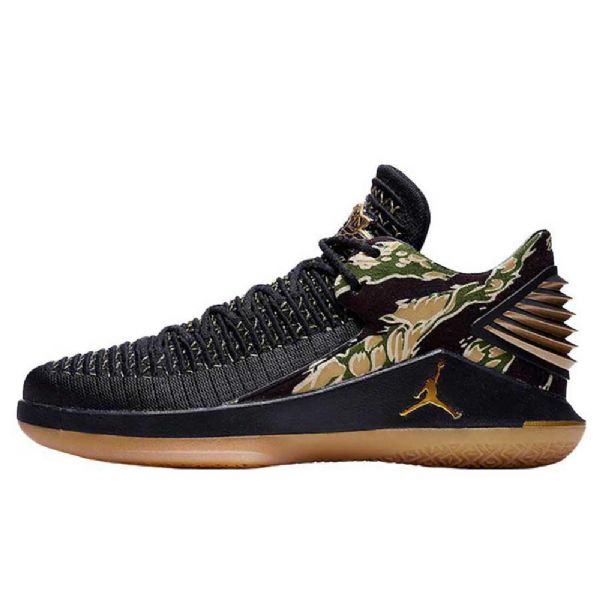 Nike Air Jordan 32 Low Tops Sko Til Mænd Sort Guld