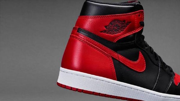 Nike Air Jordan 1 Høje Overdele Brede Sko Til Mænd Sort Rød