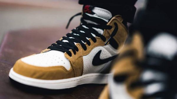 Nike Air Jordan 1 Høje Overdele Og Årets Rookie Sko Til Damer Gul Hvid