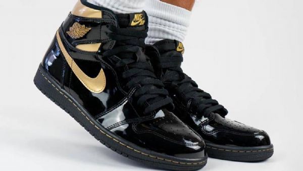 Nike Air Jordan 1 Høje Overdele Og Patentsko Til Mænd Sort Guld