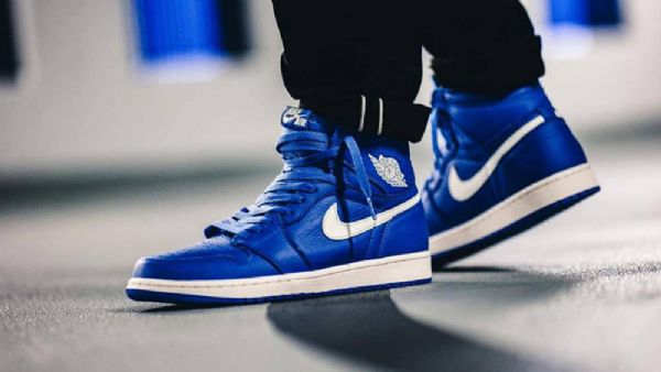 Nike Air Jordan 1 Hyper Royal Sko Til Mænd Blå