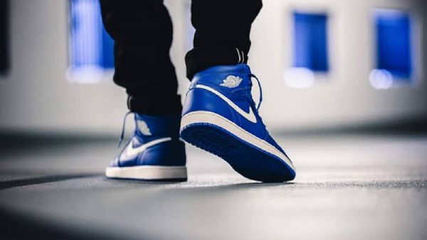 Nike Air Jordan 1 Hyper Royal Sko Til Mænd Blå