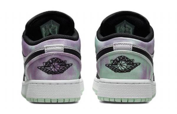 Nike Air Jordan 1 Low Toppe Se Gs Basketball Sko Til Mænd Sort Hvid Blå