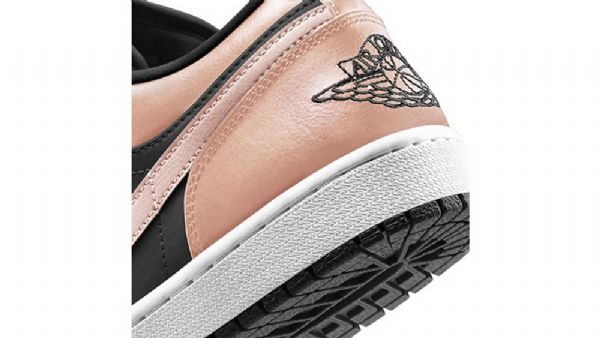 Nike Air Jordan 1 Low Tops Crimson Tint Sko Til Mænd Sort Koral