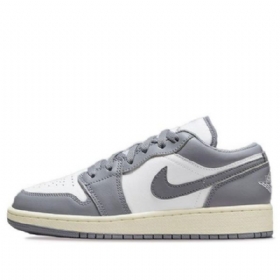 Nike Air Jordan 1 Low Tops Gs Basketball Sko Til Mænd Grå