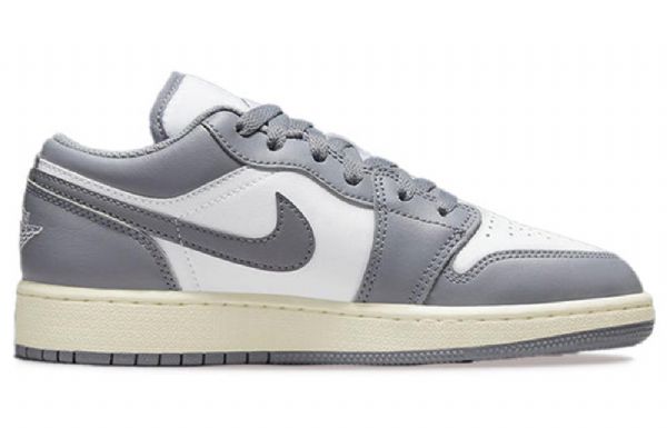 Nike Air Jordan 1 Low Tops Gs Basketball Sko Til Mænd Grå