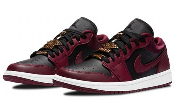 Nike Air Jordan 1 Low Tops Se Retro Basketball Sko Til Damer Burgundy Hvid