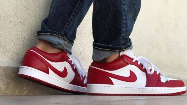 Nike Air Jordan 1 Low Tops Sko Til Mænd Rød