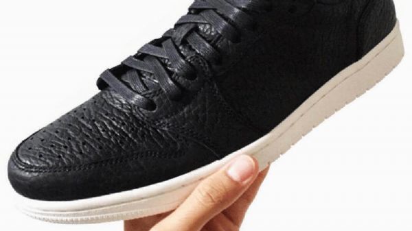 Nike Air Jordan 1 Low Tops Swooshless Sko Til Mænd Sort