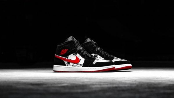 Nike Air Jordan 1 Mid Tops Avis Air Times Sko Til Mænd Sort