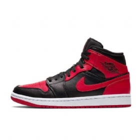 Nike Air Jordan 1 Mid Tops Brede Sko Til Damer Sort Rød