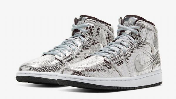 Nike Air Jordan 1 Mid Tops Discoboldsko Til Mænd Sølv