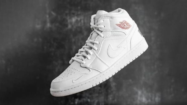 Nike Air Jordan 1 Mid Tops Euro Tour Sko Til Mænd Hvid