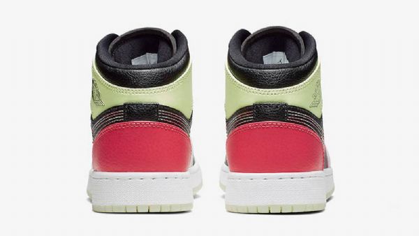 Nike Air Jordan 1 Mid Tops Glow In The Gs Sko Til Mænd Flerfarvet