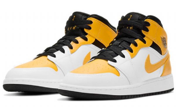 Nike Air Jordan 1 Mid Tops Gs Basketball Sko Til Mænd Guld