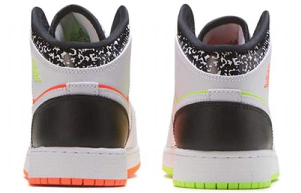 Nike Air Jordan 1 Mid Tops Gs Basketball Sko Til Mænd Hvid