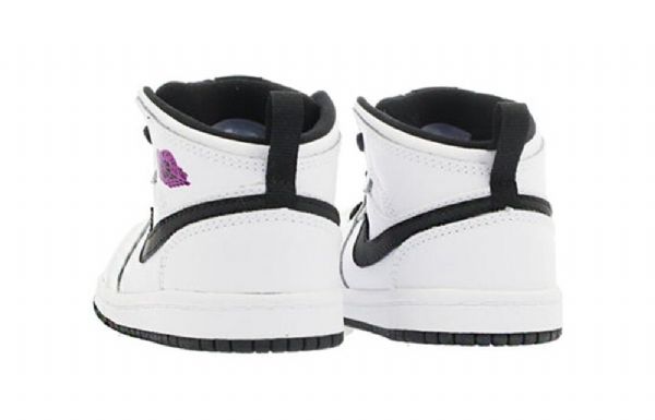 Nike Air Jordan 1 Mid Tops Gt Retro Basketball Sko Til Børn Hvid Fuchsia