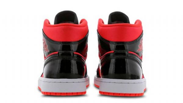 Nike Air Jordan 1 Mid Tops Hot Punch Sko Til Mænd Sort Rød