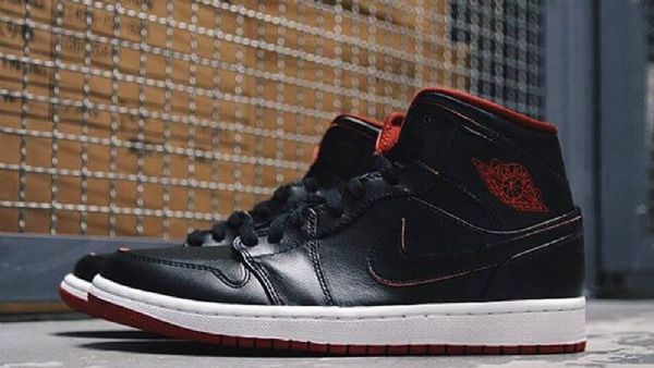 Nike Air Jordan 1 Mid Tops Lance Mountain Wide Sko Til Mænd Sort