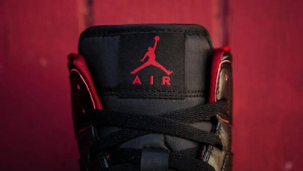 Nike Air Jordan 1 Mid Tops Lance Mountain Wide Sko Til Mænd Sort