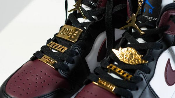 Nike Air Jordan 1 Mid Tops Maroon Sko Til Mænd Burgundy Sort