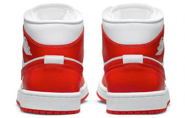 Nike Air Jordan 1 Mid Tops Retro Basketball Sko Til Damer Rød