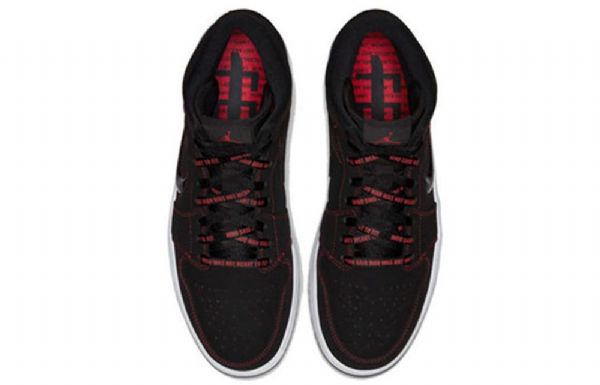 Nike Air Jordan 1 Mid Tops Retro Basketball Sko Til Mænd Sort