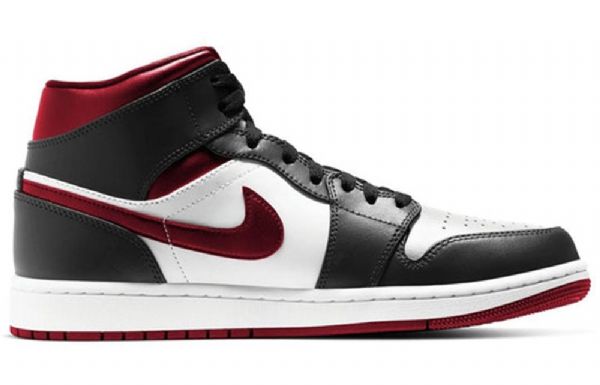 Nike Air Jordan 1 Mid Tops Retro Basketball Sko Til Mænd Sort Rød