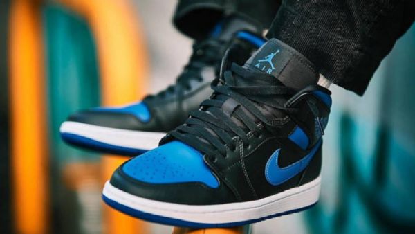 Nike Air Jordan 1 Mid Tops Royal Sko Til Damer Blå Blå