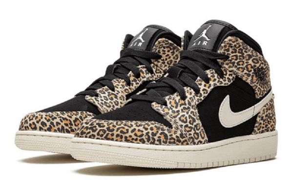 Nike Air Jordan 1 Mid Tops Se Gs Basketball Sko Til Mænd Leopard