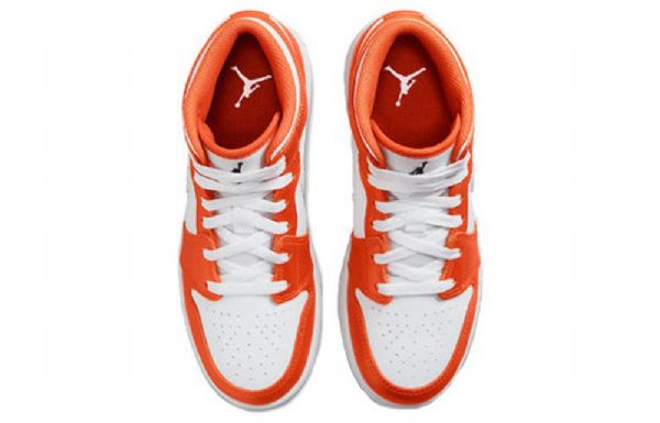 Nike Air Jordan 1 Mid Tops Se Gs Basketball Sko Til Mænd Orange