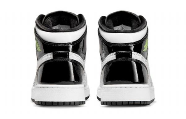 Nike Air Jordan 1 Mid Tops Se Gs Basketball Sko Til Mænd Sort Hvid