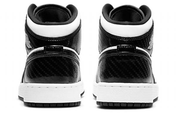 Nike Air Jordan 1 Mid Tops Se Gs Basketball Sko Til Mænd Sort Hvid
