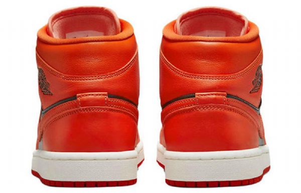Nike Air Jordan 1 Mid Tops Se Retro Basketball Sko Til Damer Orange