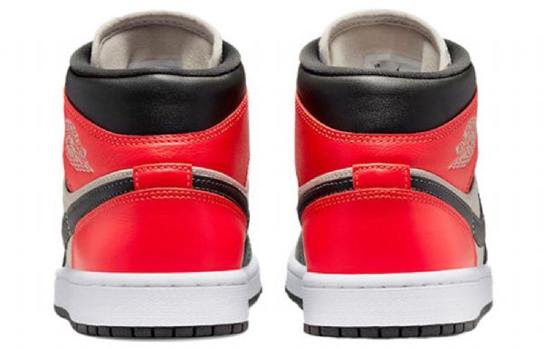 Nike Air Jordan 1 Mid Tops Se Retro Basketball Sko Til Damer Sort Rød