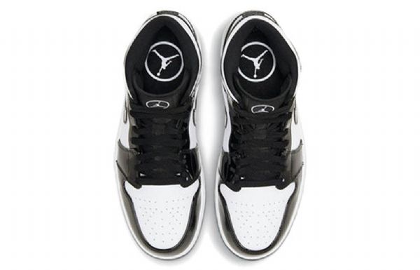 Nike Air Jordan 1 Mid Tops Se Retro Basketball Sko Til Mænd Sort Hvid