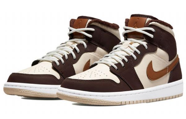 Nike Air Jordan 1 Mid Tops Se Retro Basketballsko Til Kvinder Flødeskum Mørkebrun Chokolade