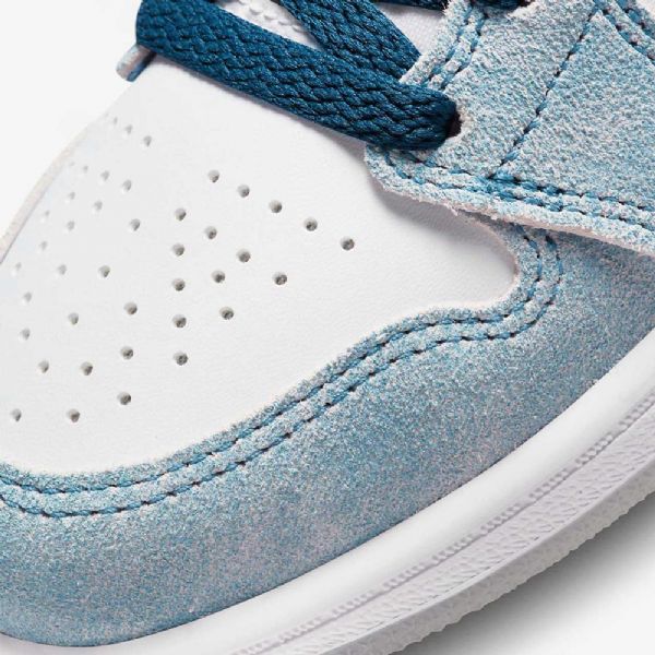 Nike Air Jordan 1 Mid Tops Se Sko Til Børn Blå Hvid Lysegrå Rød