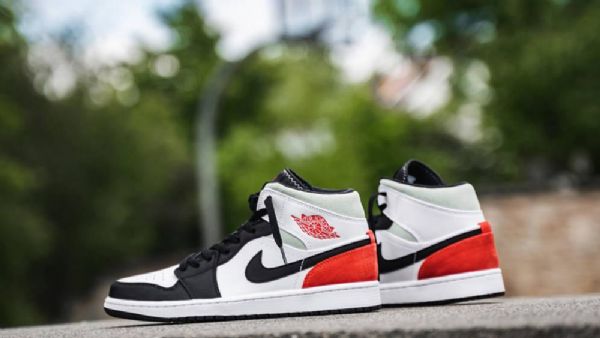 Nike Air Jordan 1 Mid Tops Se Union Toe Sko Til Damer Sort