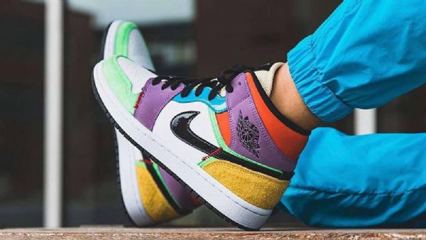 Nike Air Jordan 1 Mid Tops Secolor Sko Til Damer Flerfarvet
