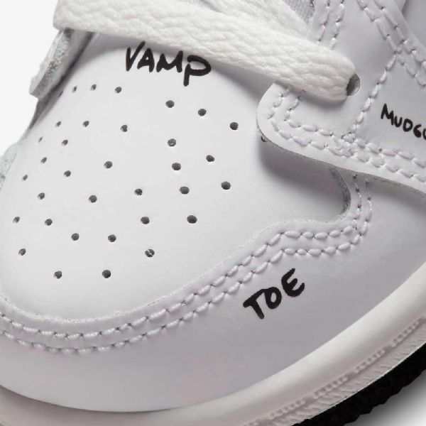 Nike Air Jordan 1 Mid Tops Sko Til Børn Hvid Sort