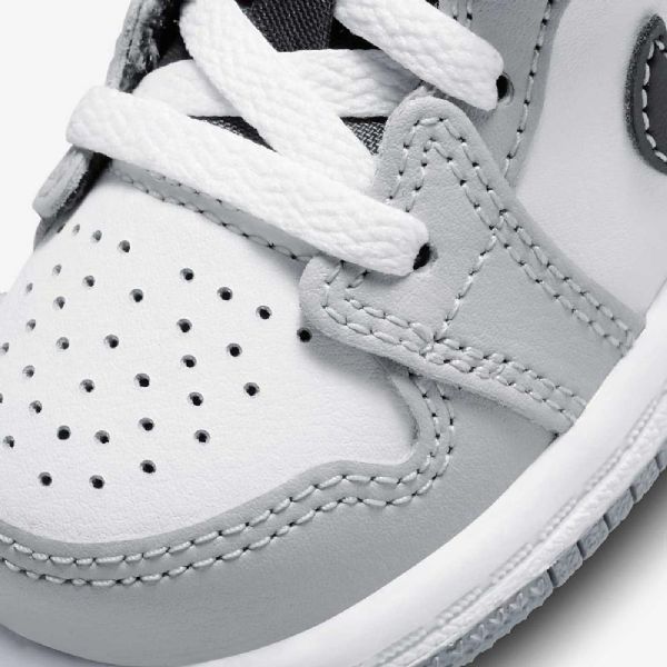 Nike Air Jordan 1 Mid Tops Sko Til Børn Lysegrå Hvid