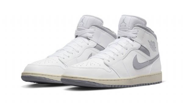 Nike Air Jordan 1 Mid Tops Sko Til Damer Hvid Grå