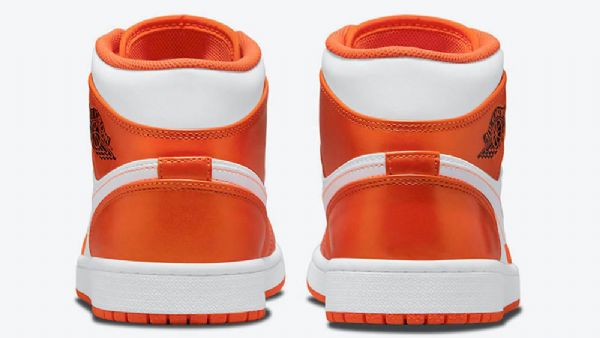 Nike Air Jordan 1 Mid Tops Sko Til Damer Orange Hvid