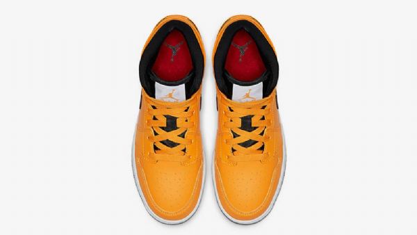 Nike Air Jordan 1 Mid Tops Sko Til Mænd Guld Sort