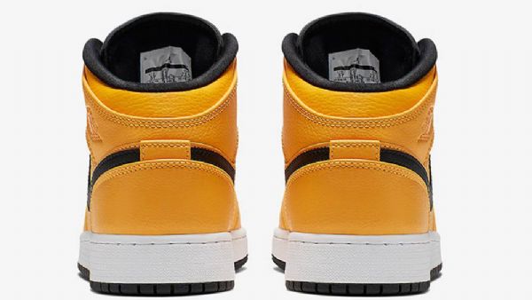 Nike Air Jordan 1 Mid Tops Sko Til Mænd Guld Sort