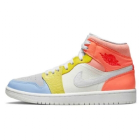 Nike Air Jordan 1 Mid Tops To My First Coach Sko Til Damer Flerfarvet