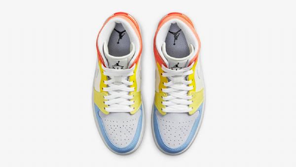 Nike Air Jordan 1 Mid Tops To My First Coach Sko Til Damer Flerfarvet