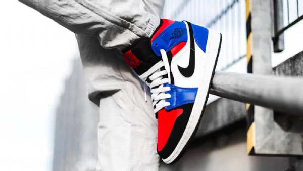 Nike Air Jordan 1 Mid Tops Top 3 Sko Til Mænd Blå Rød Flerfarvet