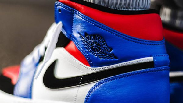 Nike Air Jordan 1 Mid Tops Top 3 Sko Til Mænd Blå Rød Flerfarvet